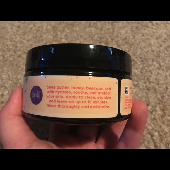 Perfectly Posh - Picture 2 of 3